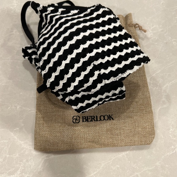BERLOOK Black & White Geometric Textured Bikini - Picture 8 of 8
